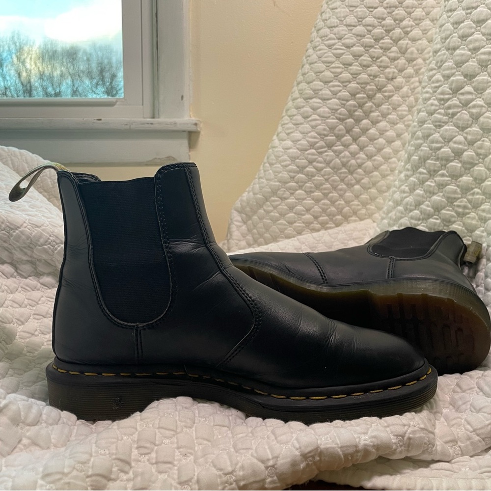 Doc Martens Chelsea boots Men’s 9